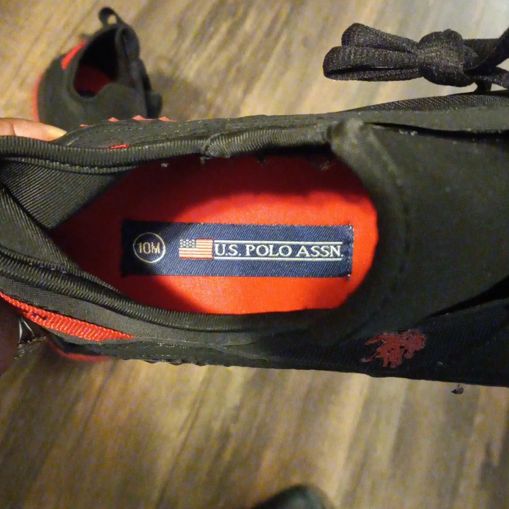 Shoes - Picture 4 of 6